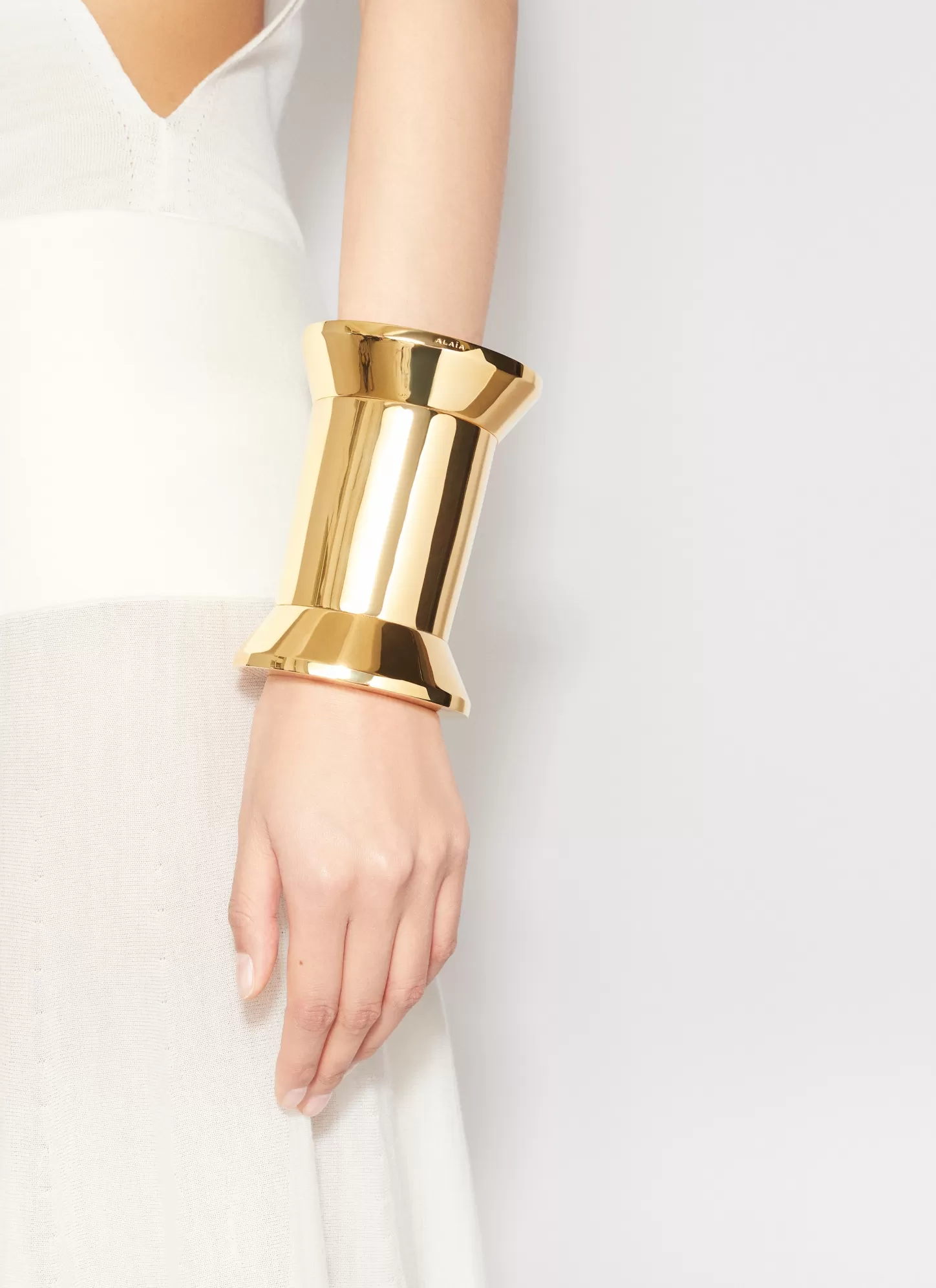 Alaïa BOBINE CUFF Gold Flash Sale