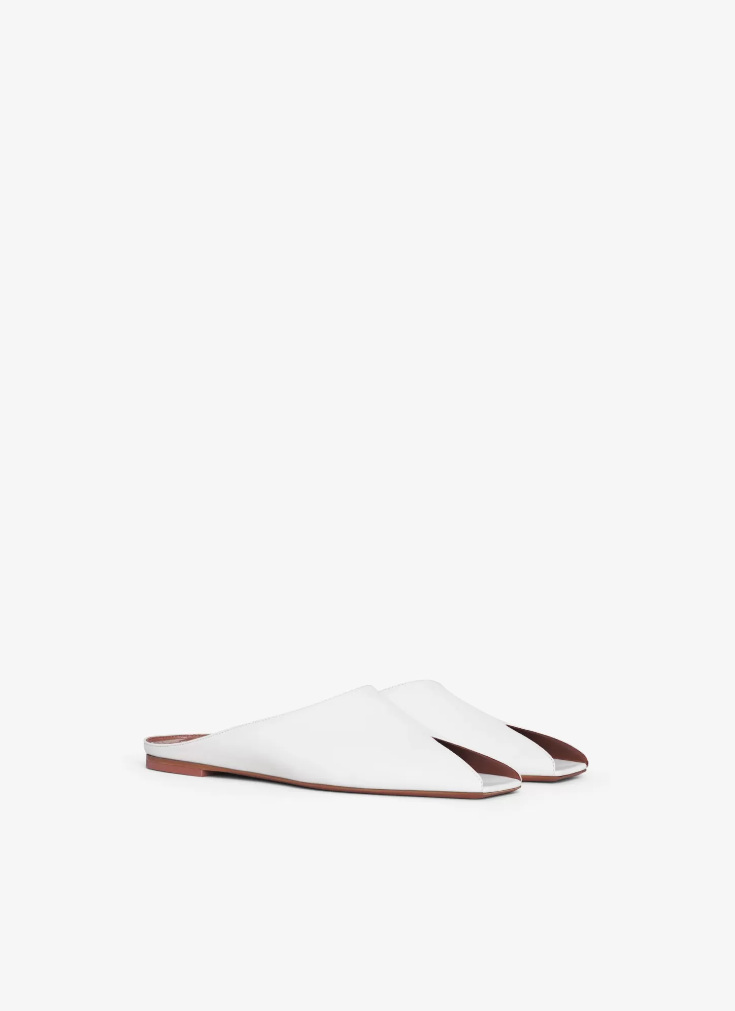 Alaïa SPIKE FLAT MULES IN CALFSKIN Off-White Hot